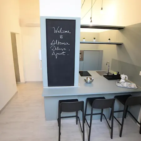 Altana Deluxe Apartment *